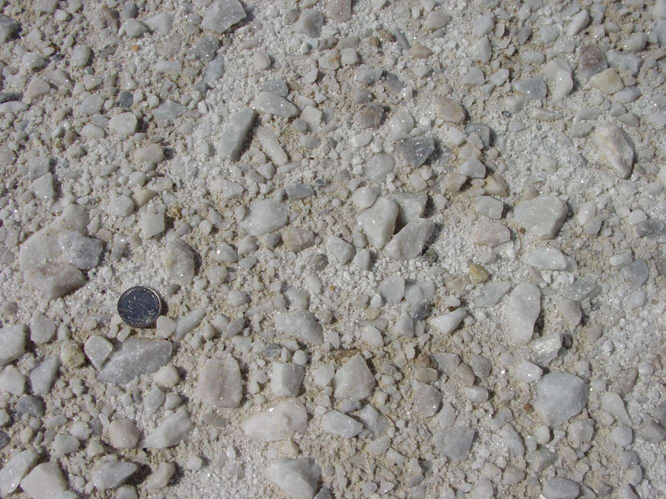 White Processed Gravel 1-1/4"